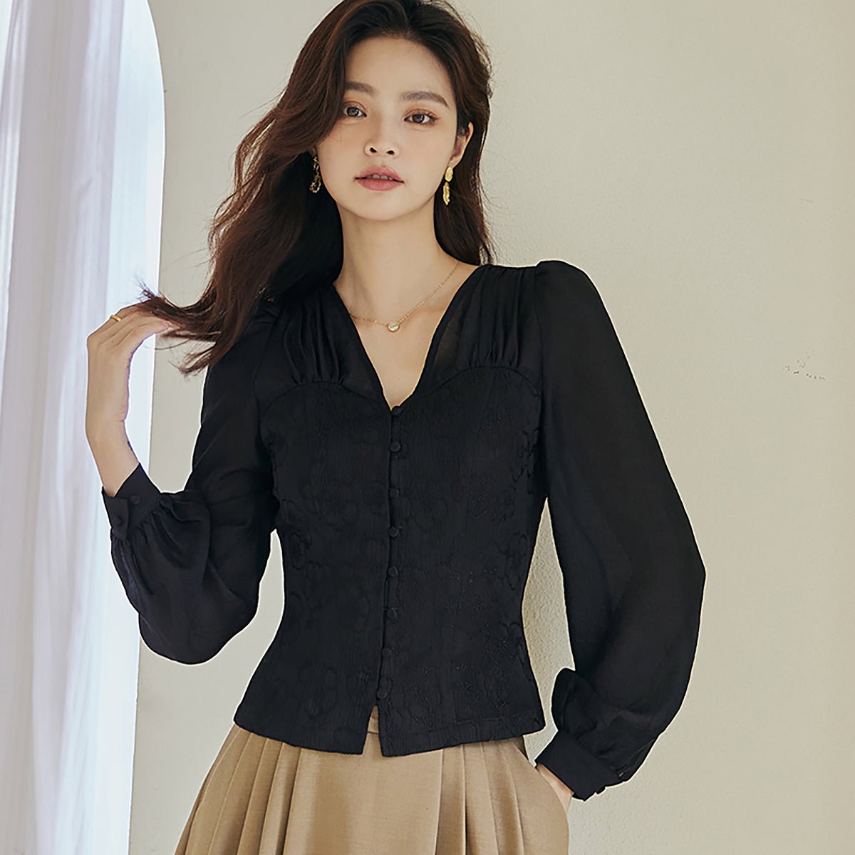 Stylish Black Puff Sleeve Top   0cm