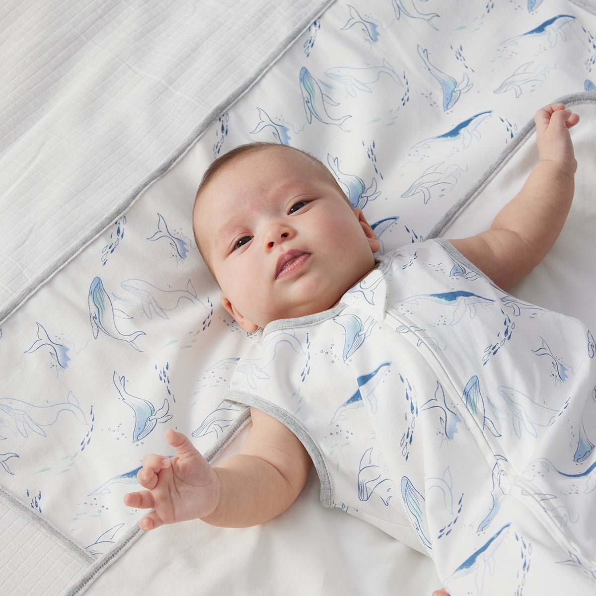 Swimming Whale Waterproof Baby White Changing Mat   0cm